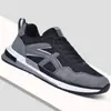 Novos Sapatos Masculinos de Outono 2025 Tecido Fly Respirável Moda Tênis Esportivos Solado Macio Tênis de Corrida Tendência Masculina