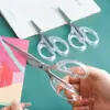 Tesoura portátil transparente fosca estilo Ins, projetada para estudantes e meninas, especificamente para cortar franjas, e adequada para uso doméstico como uma ferramenta multiuso para artesanato e corte.