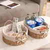 Cesta de armazenamento tecida com alça imitação de rattan cesta de armazenamento para mesa de centro da sala de estar caixa de armazenamento de palha trançada para miudezas lanches cosméticos