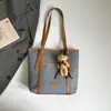 Bolsa feminina de grande capacidade transfronteiriça, nova coleção outono 2026, versátil, moda, ombro único, tendência, para o trabalho, retrô, casual, bolsa tote