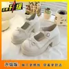 2026 Primavera/Verão Novos Sapatos Mary Jane de Solado Grosso Aumentadores de Altura para Celebridades da Internet Cadarço Laço Pequenos Sapatos de Couro Sapatos Únicos de Pérola Femininos
