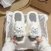 Novas Chinelos Fofos de Casa para Meninas Outono 2026 Chinelos de Pelúcia para Interior Femininos Abertos na Ponta com Tira Única Desenho Animado de Algodão
