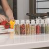 Importado do Japão com pote para temperos em pó com furo, pimenta, sal, glutamato monossódico, frasco, pote plástico pequeno selado com tampa