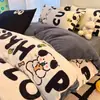 Conjunto de Quatro Peças de Veludo Leite Classe A Espessado Frente e Verso Veludo Bebê Veludo Coral Flanela Capa de Edredom Lençol de Cama Conjunto de Três Peças para Dormitório 4
