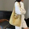 Bolso tejido hueco estilo coreano para mujer, nuevo bolso de mano informal de verano 2026 para vacaciones y viajes, bolso de hombro de gran capacidad
