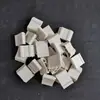 Fivela de rodapé de PVC piso de madeira fixo acessórios de plástico clipes linha de canto piso de fibra de madeira de bambu Mai Tai Bao