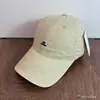 Boné Estilo Dad Hat Retrô Americano Lavado Aba Macia Bordado de Letra Pequena Casual Versátil Acessório Streetwear para Casal