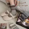 Nuevos Calcetines de Lana para Mujer Otoño/Invierno Estilo Retro Japonés Fair Isle Argyle Puño de Flor de Capullo Calcetines Cálidos de Media Pantorrilla