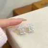 Ear Cuff de Metal Vazado Flor C-shaped Luxo Leve Feminino 2026 Novos Brincos Mais Vendidos Joia de Orelha Única Bonita de Alta Qualidade