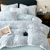 Nuevo juego de ropa de cama de cuatro piezas de terciopelo de leche, todo mate, con efecto desgastado, 2026