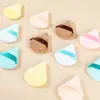 Nuevo Puff Triangular de Terciopelo Suave de Venta Caliente que No Absorbe el Polvo, Puff Abanico tipo Cushion para Fijar Polvos Sueltos