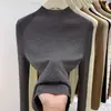 Coleção Nova Outono/Inverno 2025: Suéter Pulôver Feminino de Corte Justo com Gola Meia-Alta, Malha Macia e Confortável, Camada Interna Fina, Camiseta Base de Gola Média