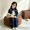 Conjunto de Sudadera con Dibujo de Conejo para Niñas Primavera y Otoño 2026, Conjunto de Dos Piezas de Pantalones Anchos a la Moda Estilo Coreano para Niños Mayores