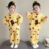 Pijama de flanela para meninas, nova coleção outono/inverno 2026, pijamas quentes forrados com fleece infantil, conjunto de fleece coral para bebês