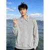En stock: Nuevo modelo de otoño 2026, sudadera de algodón pesado de 380 g estilo dos piezas falsas, camiseta base de manga larga de moda estilo old money