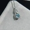 Colgante de Aguamarina Natural con Cristal Transparente, Piedra Principal Aproximadamente 8*8mm, Montado en Plata 925, Proceso de Electrochapado, Material Natural