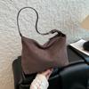 Outono e Inverno Nicho Textura Bolsa de Axila Bolsa Feminina 2025 Nova Bolsa Balde de Camurça Bolsa Simples de Ombro Transversal