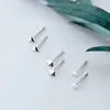 Brincos de tarraxa S925 de prata esterlina em formato de estrela, quadrados e triangulares - brincos geométricos mini, delicados e minimalistas com um design único