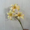 3 lírios artificiais, flores de seda para decoração floral de sala de estar e quarto, shopping center, hotel, adereços de fundo para casamento