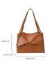 Bolsa Tote Retro Transfronteiriça para Mulheres 2025 Inverno Nova Tendência Grande Capacidade Design de Nicho Bolsa de Ombro/Axila