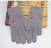 2026 Guantes con Pantalla Táctil Forro Polar Grueso Dibujo Animado Fresa Lindos Guantes de Punto de Cinco Dedos para Mujer Casual Cálidos