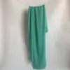 Casa de Chá Estilo Chinês com Texto em Pintura a Tinta, Cortinas de Gaze Poéticas, Preparo do Chá no Fogão, Linda Decoração de Tecido de Fundo Verde, Cortinas Penduradas, Tecido Pendurado no Teto