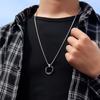 Collar de Acero de Titanio con Colgante de Doble Anillo Azul de Lujo Ligero Europeo y Americano para Hombre y Mujer, Diseño Nicho Unisex, Accesorios para Pareja de Alta Calle