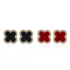Pendientes de Trébol Rojo de Cuatro Hojas para Año Nuevo para Mujer, Estilo Nuevo, Lujo Ligero, Gama Alta, Pendientes Elegantes y con Estilo para el Año de Nacimiento