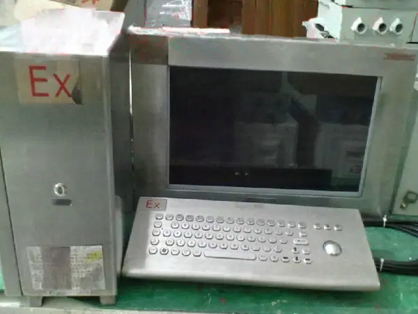 KJD220矿用防爆计算机3.jpg