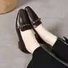 Mocasines de Punta Fina para Mujer Otoño 2026 Zapatos Planos Bajos sin Cierre con Hebilla y Remaches Zapatos de Cuero Estilo Francés