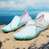 Novos Sapatos de Praia Infantis 2026, Sapatos Aquáticos Antiderrapantes para Exterior, Sapatos para Natação e Rafting Pai e Filho, Sapatos de Mergulho Amigáveis à Pele para Usar Descalço