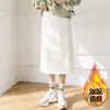 Foto real: Saia de veludo cotelê e chenille forrada com fleece e espessada para mulheres, nova saia lápis casual de cintura alta com fenda para outono e inverno