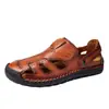 Sandálias plus size primavera 2025 sapatos de praia masculinos para atividades ao ar livre novas pantufas respiráveis transfronteiriças sapatos masculinos de verão meio sapatos
