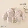 Roupas de Algodão para Meninas para o Inverno de 2026 Espessas Fashionáveis Com Veludo Extra Novo Estilo Floral Jaqueta Outono/Inverno Roupas Quentes de Algodão para Bebê
