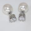Aretes de tachuela plateados tipo guirnalda corona para mujer Perla Diamante incrustado aretes de tachuela plateados elegantes joyería al por mayor cuentas de dos caras uso de dos piezas