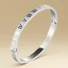 Pulseira com Números Romanos para Mulheres, Estilo de Luxo, Pulseira de Aço Titânio que Não Desbota, Pulseira de Aço Inoxidável, Atacado de Joias