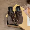 Sandalias de Nicho Estilo Francés para Mujer, Adecuadas para Uso en Exteriores, Nuevo Modelo Verano 2026, Sandalias Sencillas que Combinan con Vestidos, Versátiles Sandalias de Cuña Baja