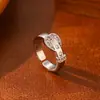 Nuevo Diseño de Moda Anillo Abierto para Cinturón, Lujo Ligero, Gama Alta, Anillo Versátil Microincrustado, Anillo Exquisito, Compacto y Elegante