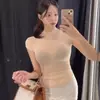 Ropa de Mujer de Comercio Exterior de Corea Dongdaemun, Top Sexy de Manga Corta con Cuello Semi Alto y Diseño de Cintura Curva que Resalta la Figura