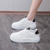 Tênis Brancos para Mulheres 2024 Outono Novo Versátil Tênis de Estudante para Mulheres Ins Estilo K Sola Grossa Sapatos Esportivos e Casuais para Mulheres
