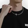 Collar Cruzado de Acero de Titanio con Estrella para Hombre, Moderno, Versátil, Accesorio de Moda, Nicho Europeo y Americano, Joyería Sencilla, Lujo Ligero