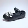 Zuecos de ballet de suela gruesa con lazos de perlas para niñas, sandalias de playa cerradas de verano antideslizantes de suela blanda para mujeres
