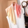 Bufanda de Seda de Textura Lujo Ligero 70 cm para Mujer, Brillo Satinado, Elegante Accesorio para el Trabajo, Diseño Único, No Producido en Masa