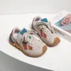 Tênis Esportivo Infantil 2026 Primavera/Verão Novo Moda Antiderrapante Tênis de Treino para Meninos e Meninas, Respirável Dupla Malha Tênis de Corrida para Crianças Maiores