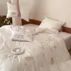Capa de Edredom Estilo Floresta com 50 Fios de Algodão Longo de Fio Duplo Bordado Exquisite Delicada e Sedosa Conjunto de Roupa de Cama