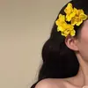Pasador de Flor Doble Amarillo Atmosférico, Pasador Dulce Lateral, Pinza para Flequillo, Accesorio para el Cabello de Flor Artificial Estilo Festivo