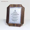 Placa de Honor de Madera de Nogal Placa de Premio Base de Madera Creativa Hecha a Medida Proveedor de Placas de Honor Producción de Certificados Corporativos