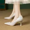 Sapatos de salto agulha bico fino estilo coreano para mulheres, coleção de verão 2026, elegantes e sofisticados, confortáveis para os pés, saltos altos profissionais estilosos de corte baixo