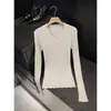 Suéter tejido de punto de cuello en V, color liso, corte ajustado, estilo simple para mujer, nueva colección primavera/otoño, favorecedor y elegante, se puede usar como top solo, estilo coreano