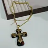 Moda Europea y Americana Colgante Simple de Cruz Collar Pendientes Estilo Retro Francés Lujo Ligero Joyería de Alta Gama de Moda Nuevo Estilo